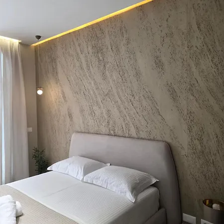 Lorins Seaside Santorini In Drymades * Gjilek