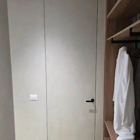 דירה Lorins Seaside Santorini In Drymades *