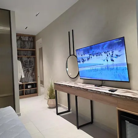 Lorins Seaside Santorini In Drymades * Gjilek