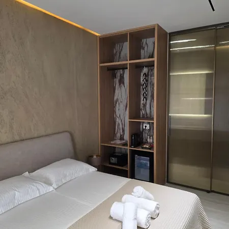 Lorins Seaside Santorini In Drymades