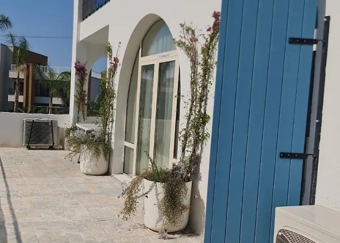 Lorins Seaside Santorini - Drymades, Dhermi 아파트