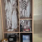 Lorins Seaside Santorini - Drymades, Appartement Dhërmi