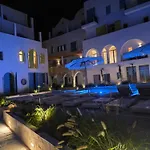 Lorins Seaside Santorini - Drymades,