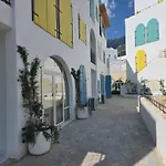 Lorins Seaside Santorini - Drymades, Appartement *