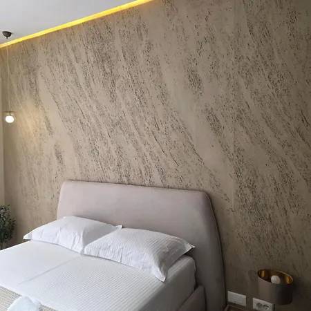 Appartement Lorins Seaside Santorini In Drymades Gjilek