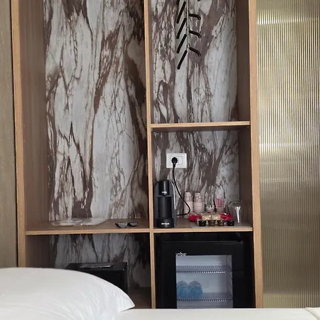 Lorins Seaside Santorini In Drymades * Gjilek