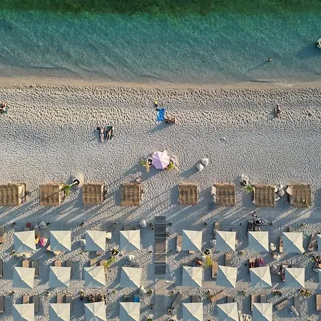 Lorins Seaside Santorini In Drymades