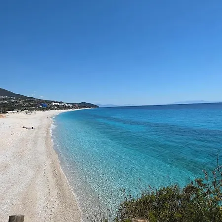Lorins Seaside Santorini - Drymades,