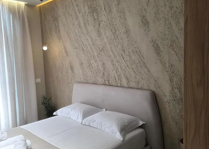 公寓 Lorins Seaside Santorini In Drymades Gjilek